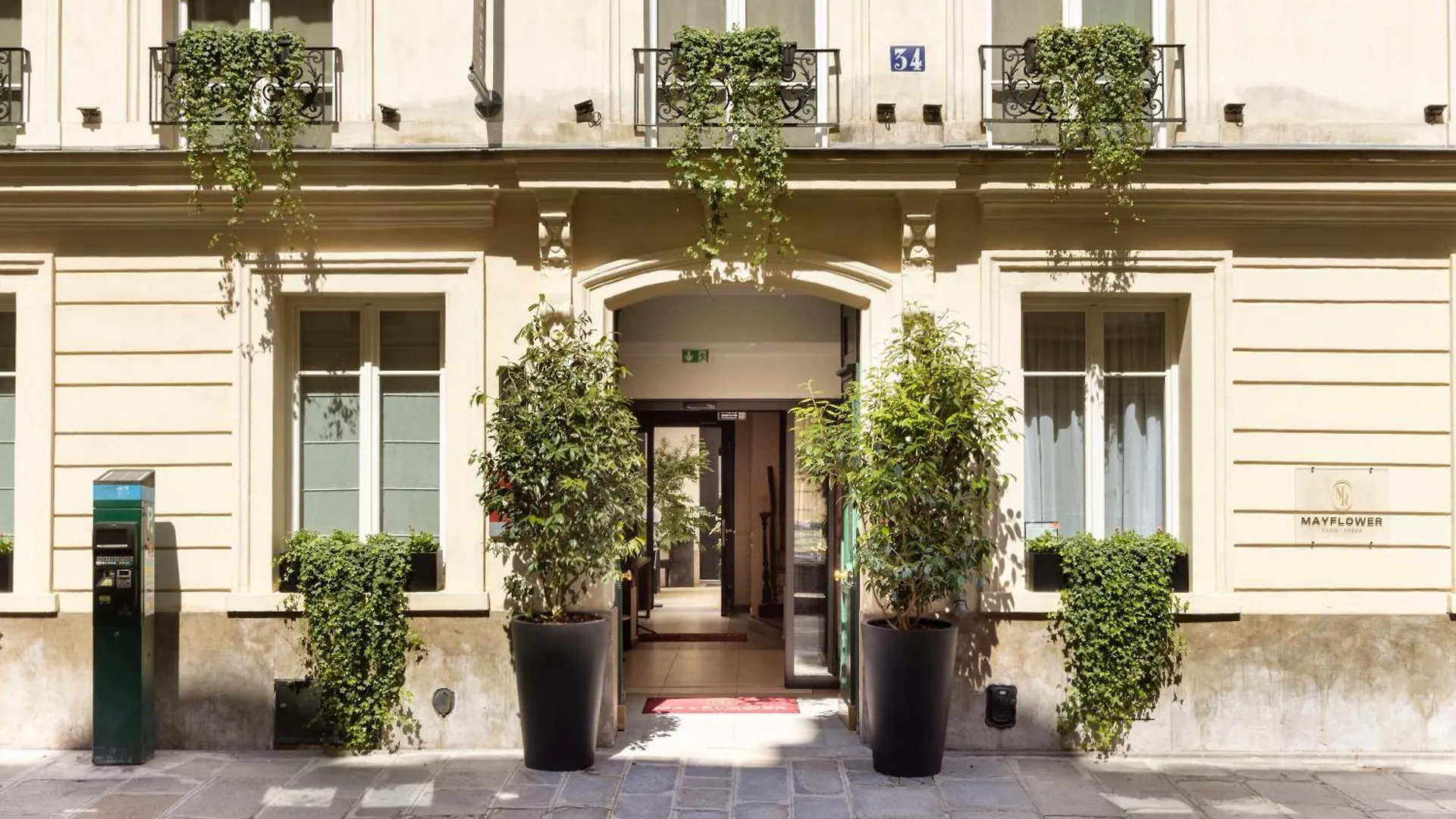 Mayflower Opera Hotel