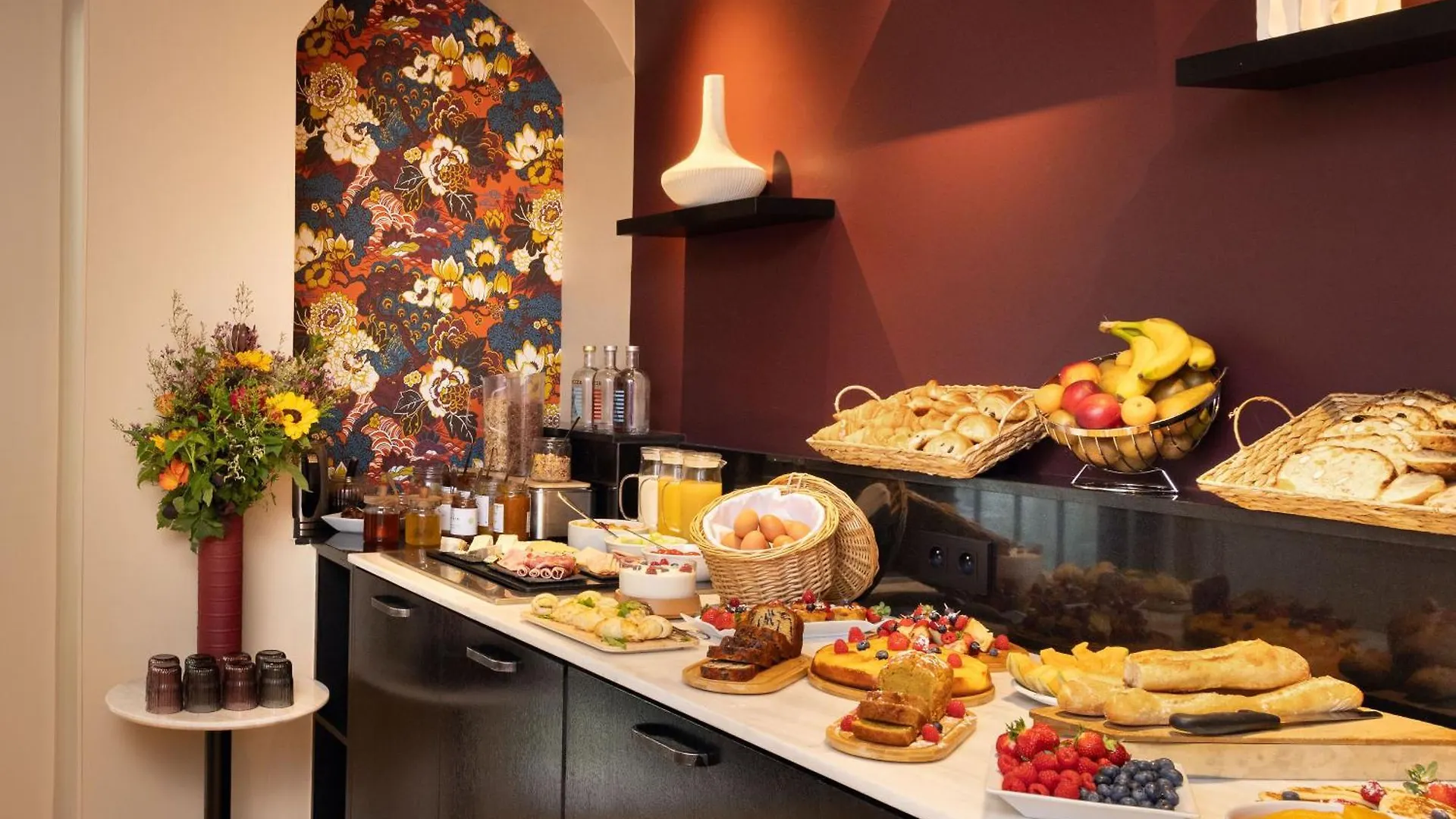Mayflower Opera Hotel 4*