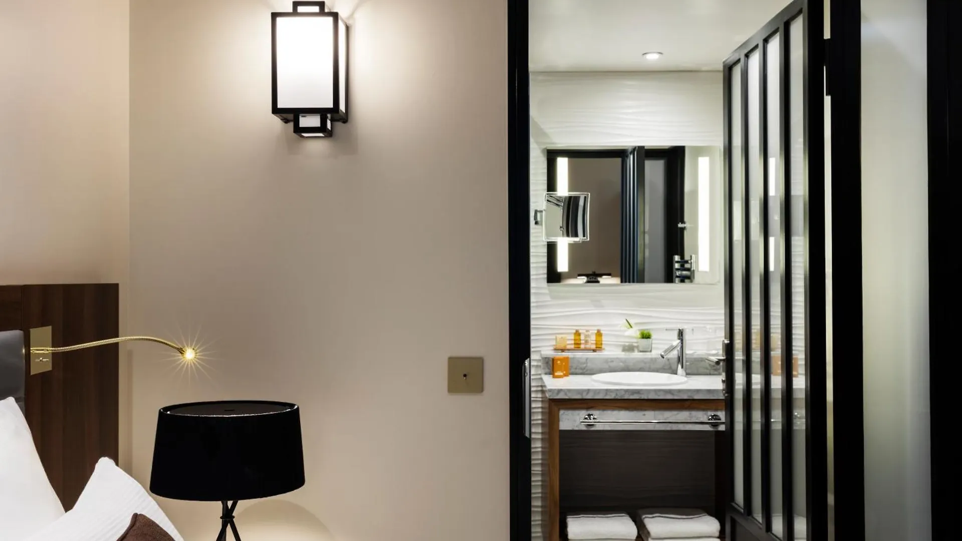 Western Premier Kapital Opéra 4* Paris